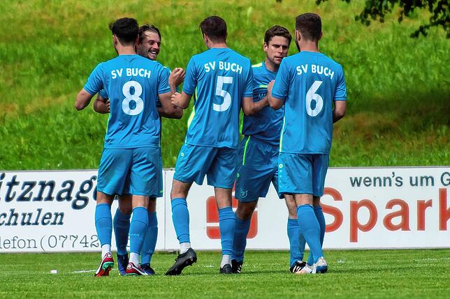 Bild 21: SV Buch düpiert den FC Erzingen und nimmt beim 2:1-Sieg die Punkte mit &ndash; und wir haben Bilder!