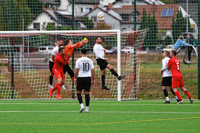 Bild 32: TuS Binzen gewinnt mit 4:0 gegen SG FC Wehr/Brennet &ndash; und wir haben Bilder!