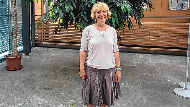 Adelheid Linster, hier an ihrer derzeitigen Wirkungsstätte im Staufer-Gymnasium, wird ab dem kommenden Schuljahr Leiterin der Heimschule ...