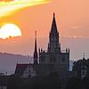 Das Konstanzer Münster bei Sonnenuntergang im Oktober 2021.