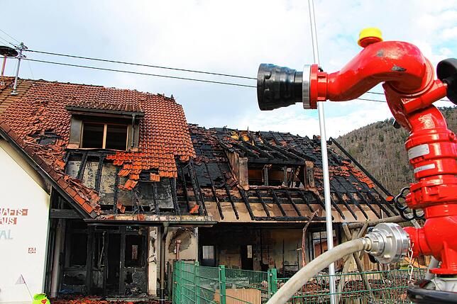 Bild 24: Bilder der Zerstörung: Was nach dem Brand im Kindergarten übrig ist