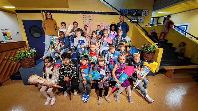 21 Kinder in der Weihermattenschule sind ind die Klasse 1a eingeschult worden. Klassenlehrerin ist Kirsten Krefft (rechts).