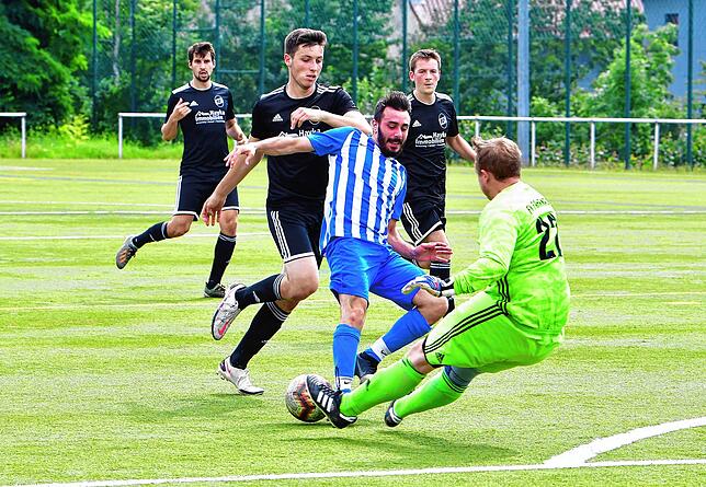 Bild 30: Spvgg. Wehr setzt sich bei der Qualifikation zum Rothaus-Bezirkspokal mit 2:0 gegen den FV Fahrnau durch &ndash; und wir haben Bilder!