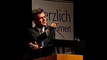 Beim VS-Forum in der Neuen Tonhalle in Villingen: Giovanni Maios Plädoyer für eine menschlichere Medizin.