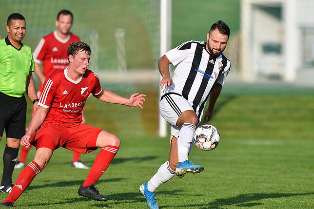 Bild 10: SV 08 Laufenburg kassiert mit 1:3 die erste Saisonniederlage beim SV Au-Wittnau &ndash; und wir haben die Bilder!
