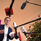 Rudolf Anschober, Gesundheitsminister von Österreich, muss die unbequemen Maßnahmen erklären. Die Pandemie hat sein Ministerium eiskalt ...