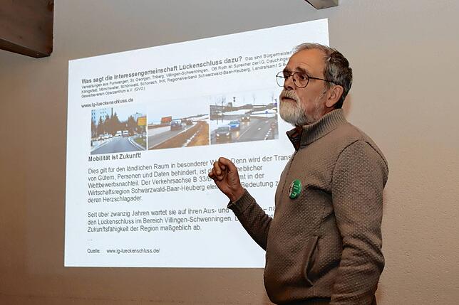 Peter Sachse, einer der Sprecher der Bürgerinitiative Nordzubringer Nein Danke führt aus, warum die Interessengemeinschaft (IG) ...