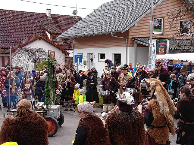 Die Wikinger sorgten vergangenes Jahr beim Rosenmontagsflohmarkt in Neufrach für Stimmung.