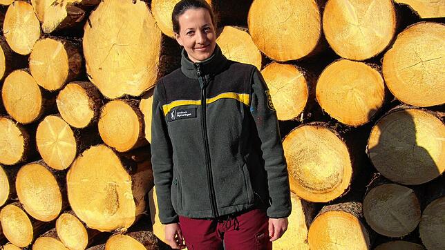 Für Lena Wibbelt ist mit der Stelle der Revierleiterin für den Meßkircher Stadtwald mit ihren vielen Aufgaben ein Wunschtraum in ...