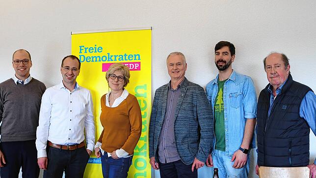 Zuversichtlich und mit vielen Ideen geht die FDP/FW ins Wahljahr. Von links: Jonas Hofmeier, Luckas Dieterle, Andrea Burger, Elmar ...