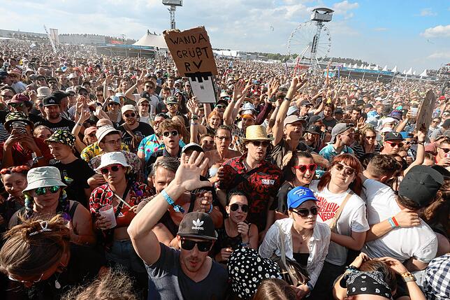 Bild 10: Southside 2023: Alle Bilder vom Wanda-Konzert
