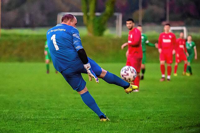 Bild 25: SV Rheintal besiegt den FC Bergalingen mit 2:0 &ndash; und wir haben Bilder!