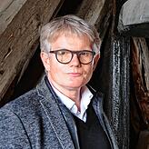 „Der Wunsch, kirchlich zu heiraten, ist ungebrochen“, sagt der katholische Pfarrer Bernd Walter. (Archivbild)