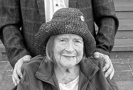 Hüfingens Ehrenbürgerin Eva von Lintig ist 2023 gestorben. Das Bild zeigt sie im Juni 2023.