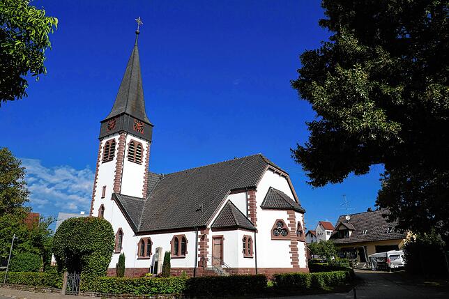 Die Kirche in Biesingen erhielt bei der Beampelung die Farbe „Rot“ und bekommt daher in Zukunft von der Landeskirche keine ...
