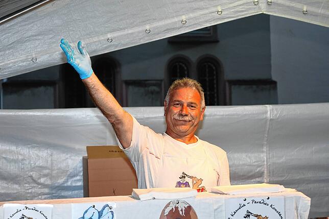 Bild 21: Die Massen strömen zum großen Flohmarkt. Hier gibt‘s die Fotos aus Konstanz