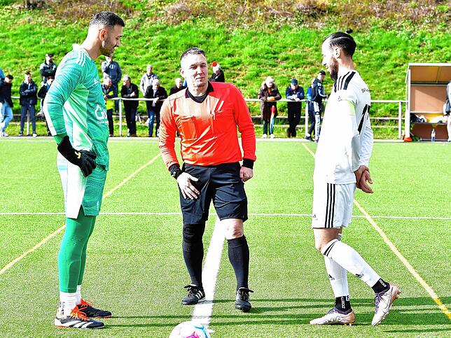 Bild 4: U23 des SV 08 Laufenburg gewinnt Kellerderby beim SV SV Blau-Weiß Murg &ndash; und wir haben Bilder!