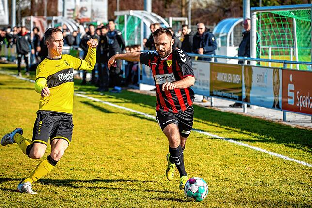 Saison ist gelaufen: Asip Smailji vom FSV Rheinfelden (rechts auf unserem Archivbild) verletzte sich schwer am Knie und fällt länger aus.