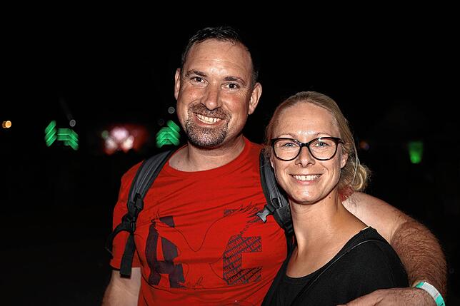Bild 43: Seenachtfest 2024: Bald beginnt das große Feuerwerk und die Besucher strömen ans Bodenseeufer