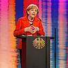 Im Merkel-Look: So sieht die Kabarettistin Marianne Schätzle aus Hilzingen aus, wenn sie als Frau Merkel auftritt, hier bei der ...