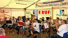 Als „Anno Dazumal Band“ feierten zahlreiche Gründungsmitglieder der Jugendkapelle Böhringen nach 50 Jahren beim Dorfplatzfest ...