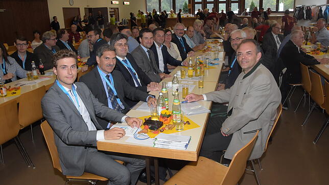 Ehrengäste: links Bürgermeister Adrian Probst (St. Blasien), Horst Schmidle (Geschäftsführer Stadtwerke Waldshut-Tiengen) und Landrat ...