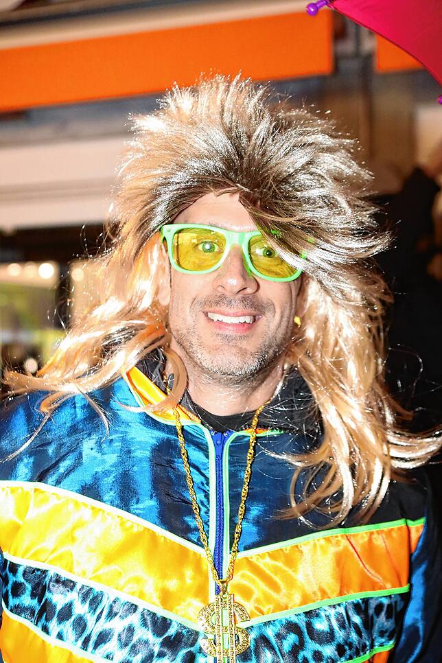 Bild 3: Endlich! Butzenlauf stimmt Konstanzer auf die Straßenfasnacht ein
