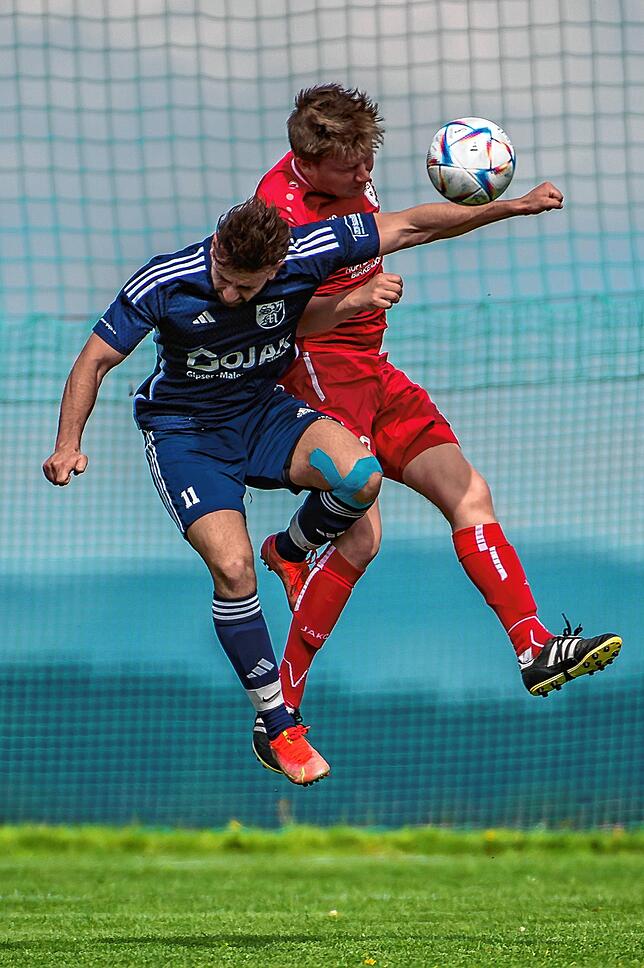 Bild 26: FC Schlüchttal gewinnt Spitzenspiel gegen SV Blau-Weiß Murg mit 2:1 &ndash; und wir haben Bilder!