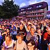 Alleine weit über 1000 Besucher waren es beim Eröffnungskonzert der Donaueschinger Musiknacht 2019 auf dem Alten Festhallenplatz. Ob die ...
