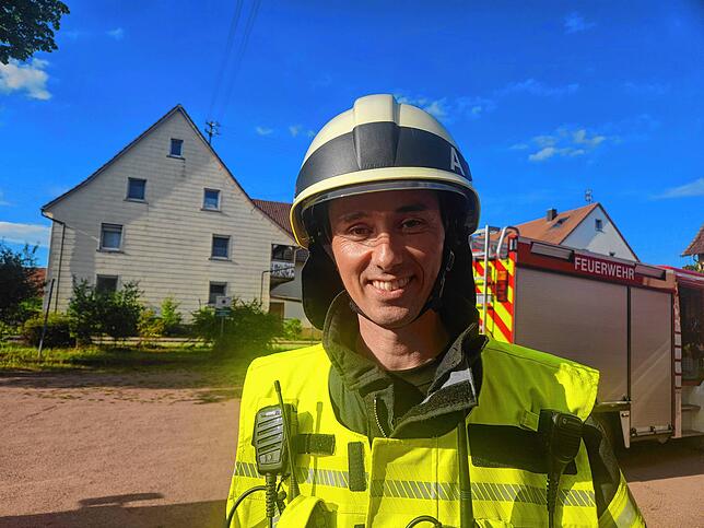 Steffen Albert von der Hüfinger Feuerwehr ist der Einsatzleiter.