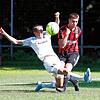 Luca Mauro (SC Gottmadingen-Bietingen) und Lukas Kaltenbach (FC Schonach) im Zweikampf beim Auftaktspiel in der Landesliga Staffel 3.