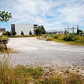 Ein Hektar, gehört der Stadt, 145 Wohnungen sollen hier entstehen. Doch noch ist nichts gebaut, denn konkrete Planungen liegen noch ...