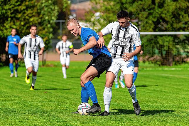 Bild 5: FC Wittlingen setzt sich mit 2:1 gegen die SG Mettingen-Krenkingen durch &ndash; und wir haben Bilder!
