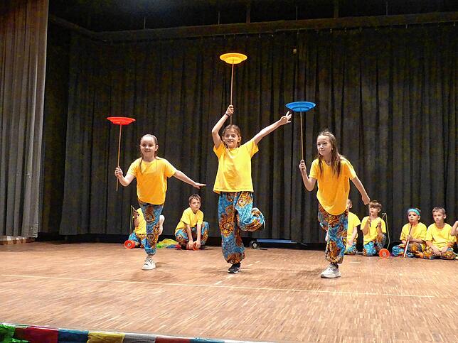 Bild 13: Zirkusvorstellung der Grundschule Bermatingen – Die besten Bilder