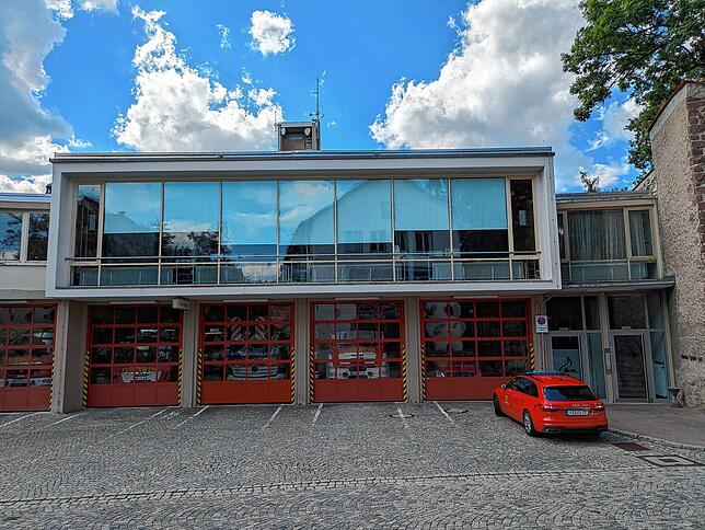 Das Feuerwehrhaus in Villingen und der darüber liegenden Matthäus-Hummel-Saal sind sanierungsbedürftig, doch noch gibt keine Planungen ...