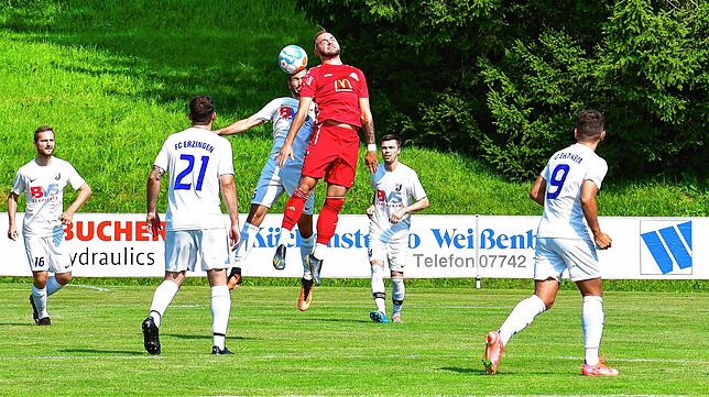 Bild 41: FC Erzingen bezwingt den FC Wallbach deutlich &ndash; und wir haben die Bilder!