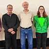 Der Bund für Umwelt und Naturschutz Deutschland (BUND) Gottmadingen hat Professor Wolfgang Ertel (Mitte) von „Scientists for Future“ ...