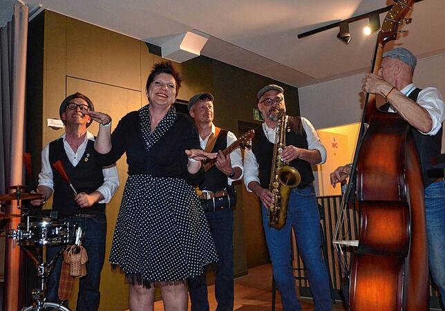 Bild 11: Eindrücke von der Markdorfer Musiknacht: Ein Fest der Musik mit 6 Bands und einem Chor