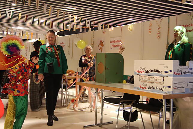 Bild 12: Die besten Fotos vom Hanselegruppe Kinderball: Ein magischer Abend für Kinder!