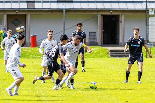 Bild 5: SV 08 Laufenburg deklassiert FV Lörrach-Brombach mit 6:1 – und wir haben Fotos!