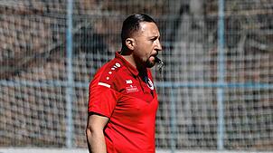 In der vergangenen Saison wurde Stefan Sakru mit der B-Jugend des SC Pfullendorf Landesliga-Meister. Nun hätte er den FV ...