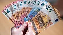 Das Bürgergeld wird jeden Monat nach einem festen Schema überwiesen. Auch der Auszahlungstermin für Juni 2025 steht bereits fest.
