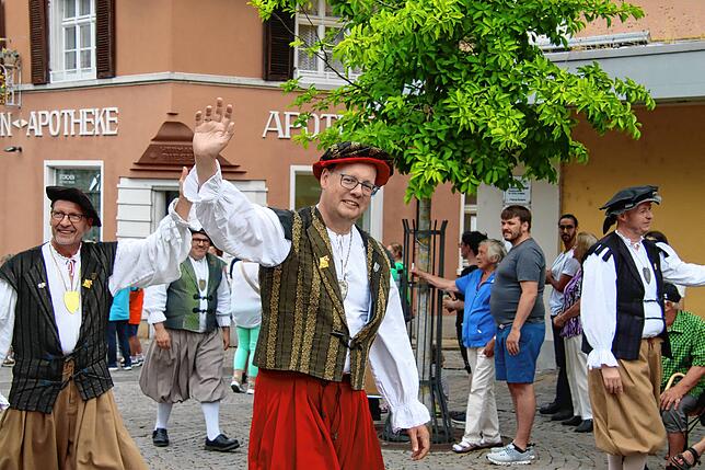 Bild 6: So schön ist unsere Heimat: Bilder vom Festumzug des 610. Schwyzertags in Tiengen