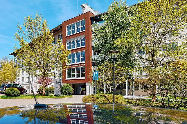 Das Seniorenzentrum Am Stadtpark versorgt 96 alte und pflegebedürftige Menschen.
