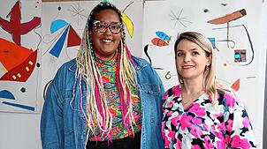 Lisa Burmeister und Elisabeta Qevani (von links) leiten das Migra-Projekt, das Migrantinnen stärken soll.