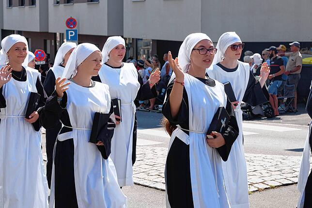 Bild 12: Hier sind die schönsten Bilder vom Seehasen-Jubiläumsfestzug