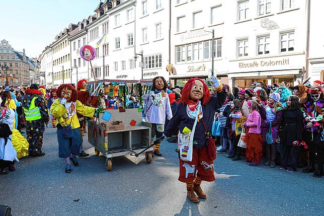 Bild 17: Konstanzer Fasnachtsumzug 2025: Tausende Teilnehmer ziehen durch Straßen