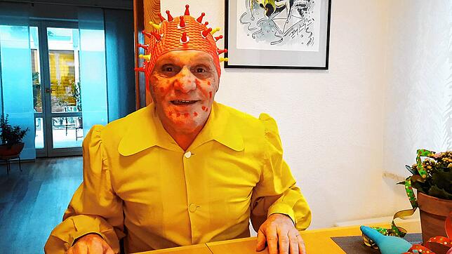 Sigi Burgermeister als &bdquo;Corona-Virle&ldquo; in seinem Büttenreden-Video.