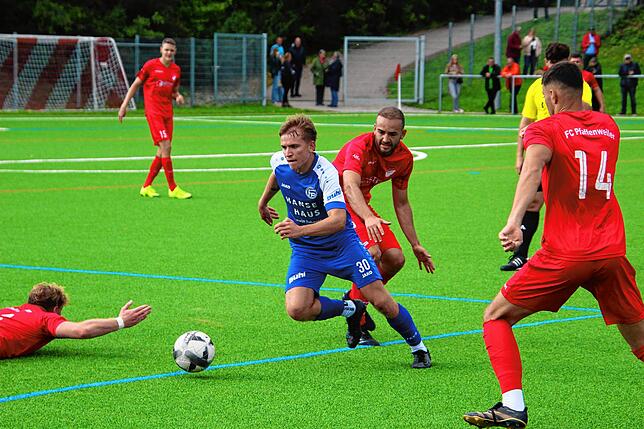 Bild 4: Die besten Bilder von der Landesliga-Partie FC Pfaffenweiler gegen FC Radolfzell!