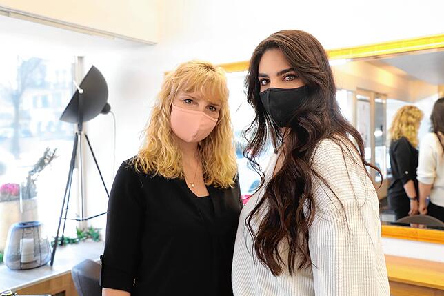 Ines Wolf und Sannam Nadiya Lorzadeh vom Friseursalon Hairstyle Kreuzlingen (von links).